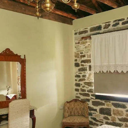 Pampeas Family House Apartment Gjirokaster Exterior photo