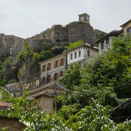 Pampeas Family House Apartment Gjirokaster Exterior photo
